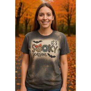 It’s Spooky Season  Gildan Bleached Graphic Tee XL Halloween Fall Bat Pumpkin